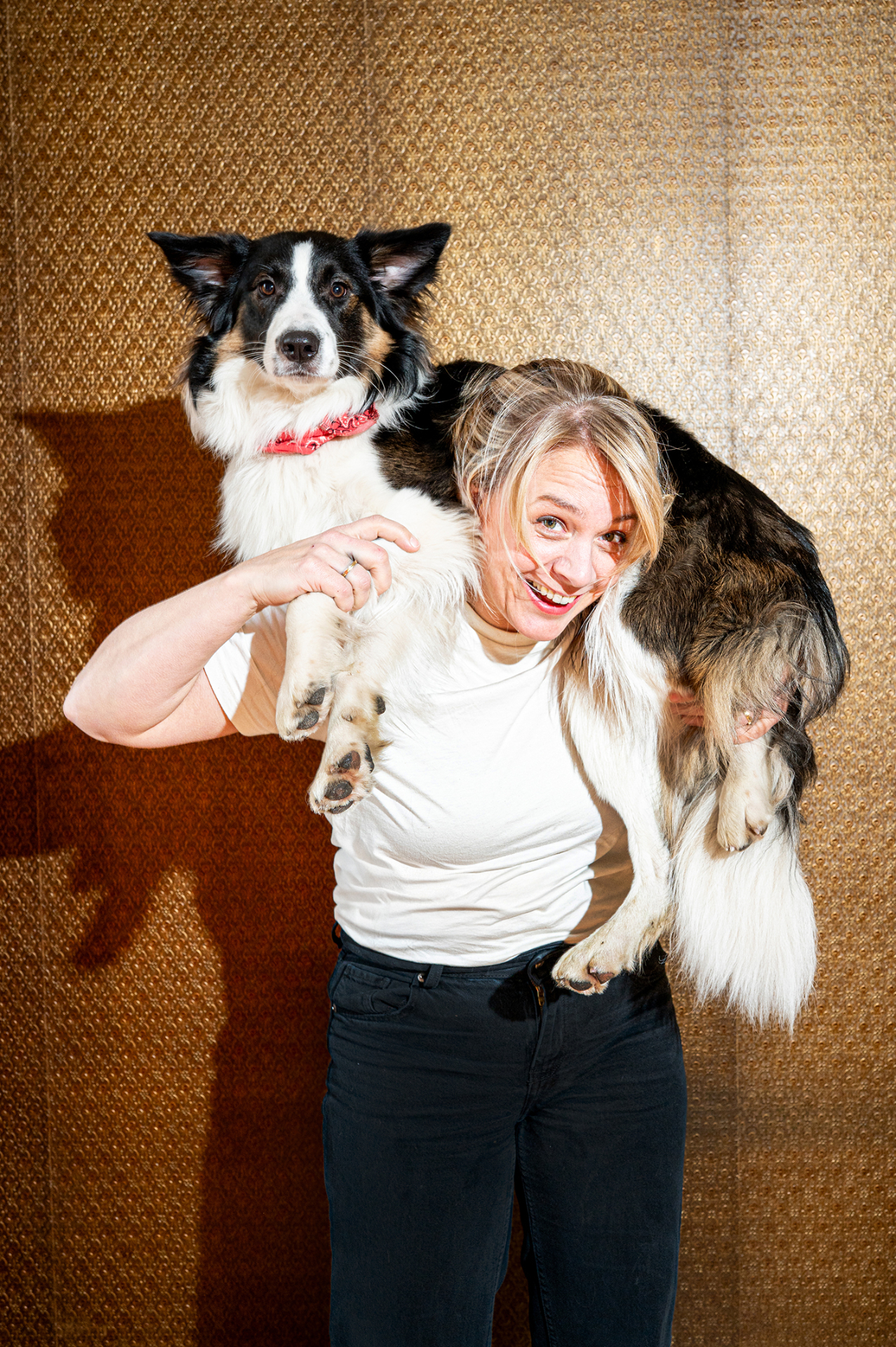 Medea Huisman met haar hond Jaro